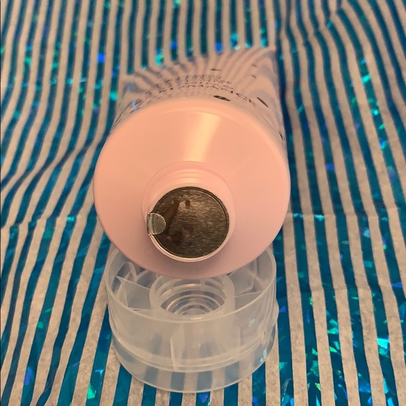 Shave Cream - Picture 3 of 3